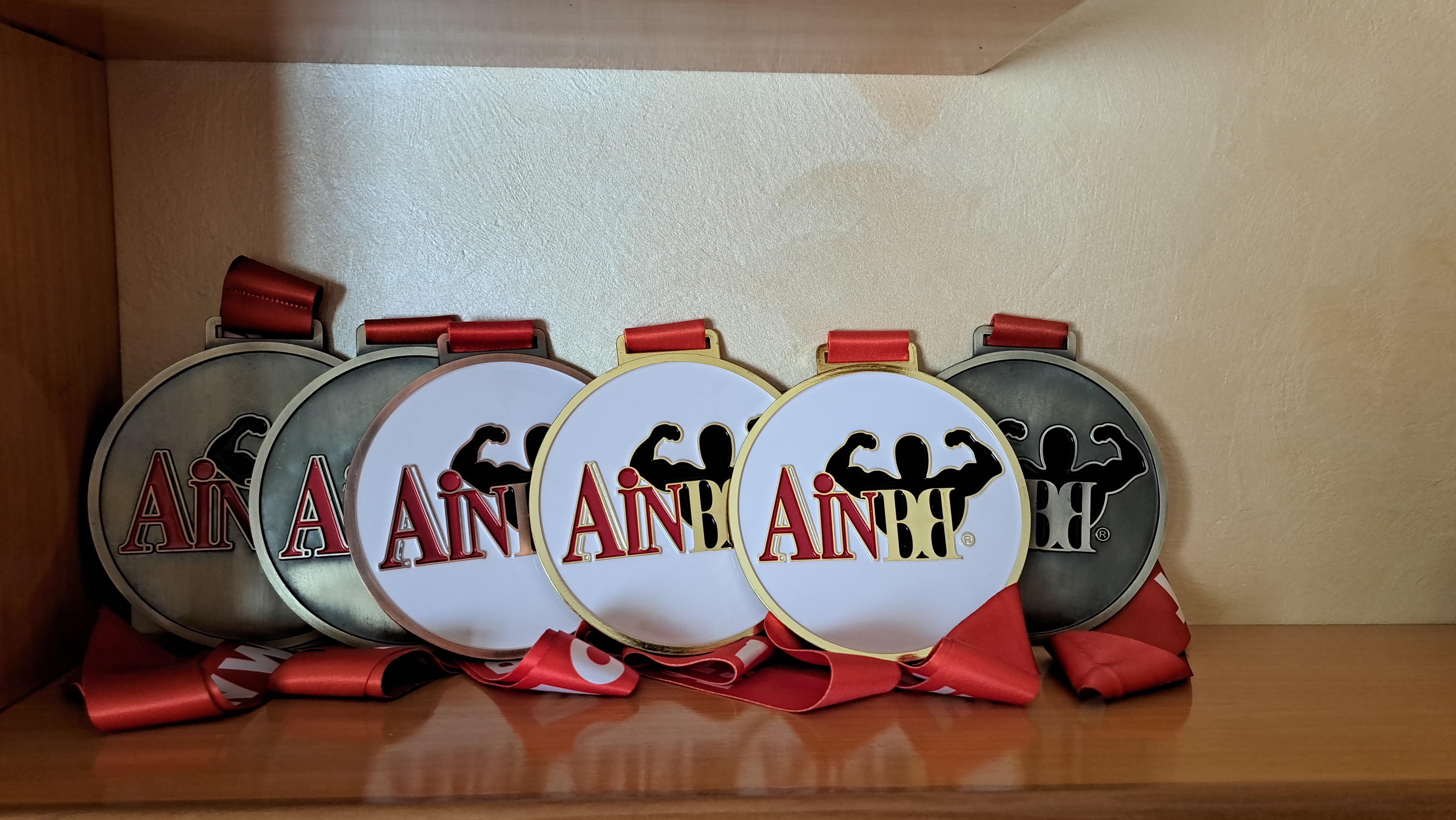 Ritratto di Giacomo Ferro in contesto atletico